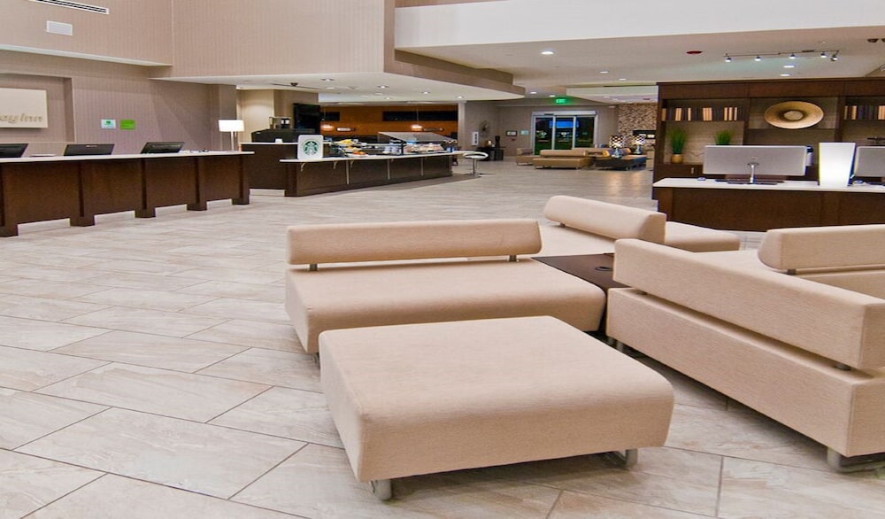 Holiday Inn Austin Airport 30/58