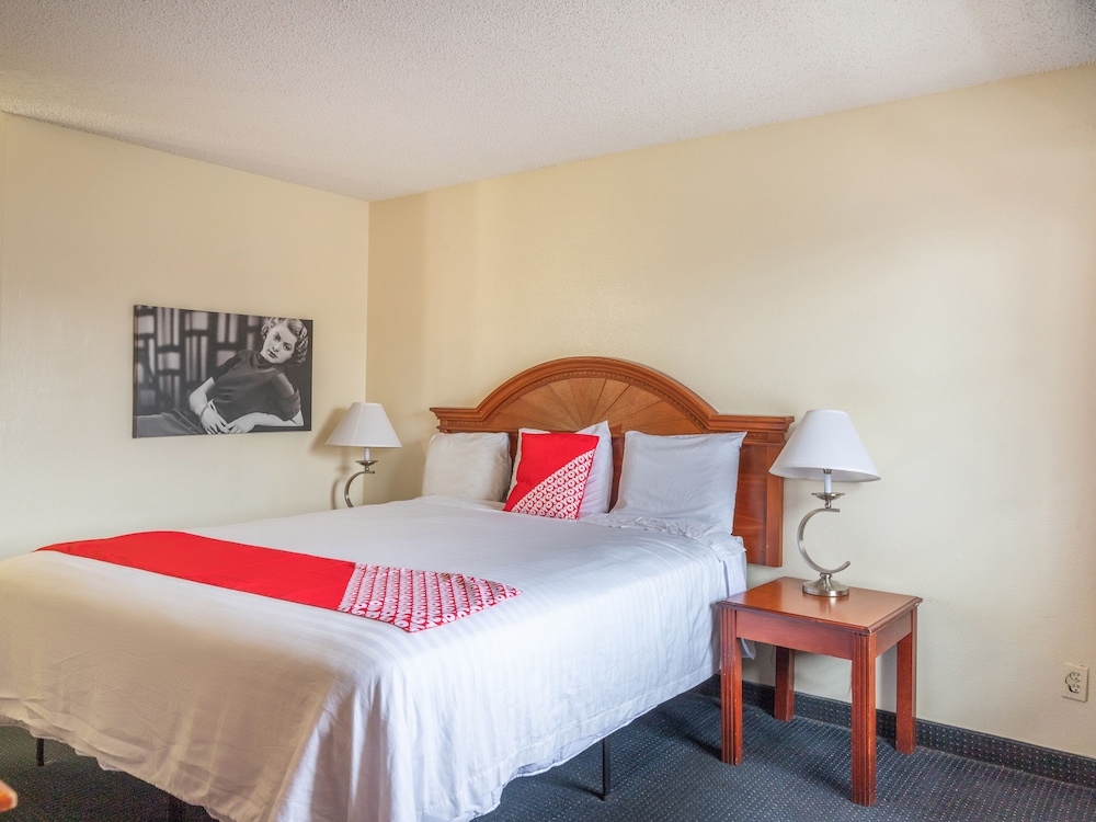 OYO Hotel San Antonio Lackland near Seaworld 16/34