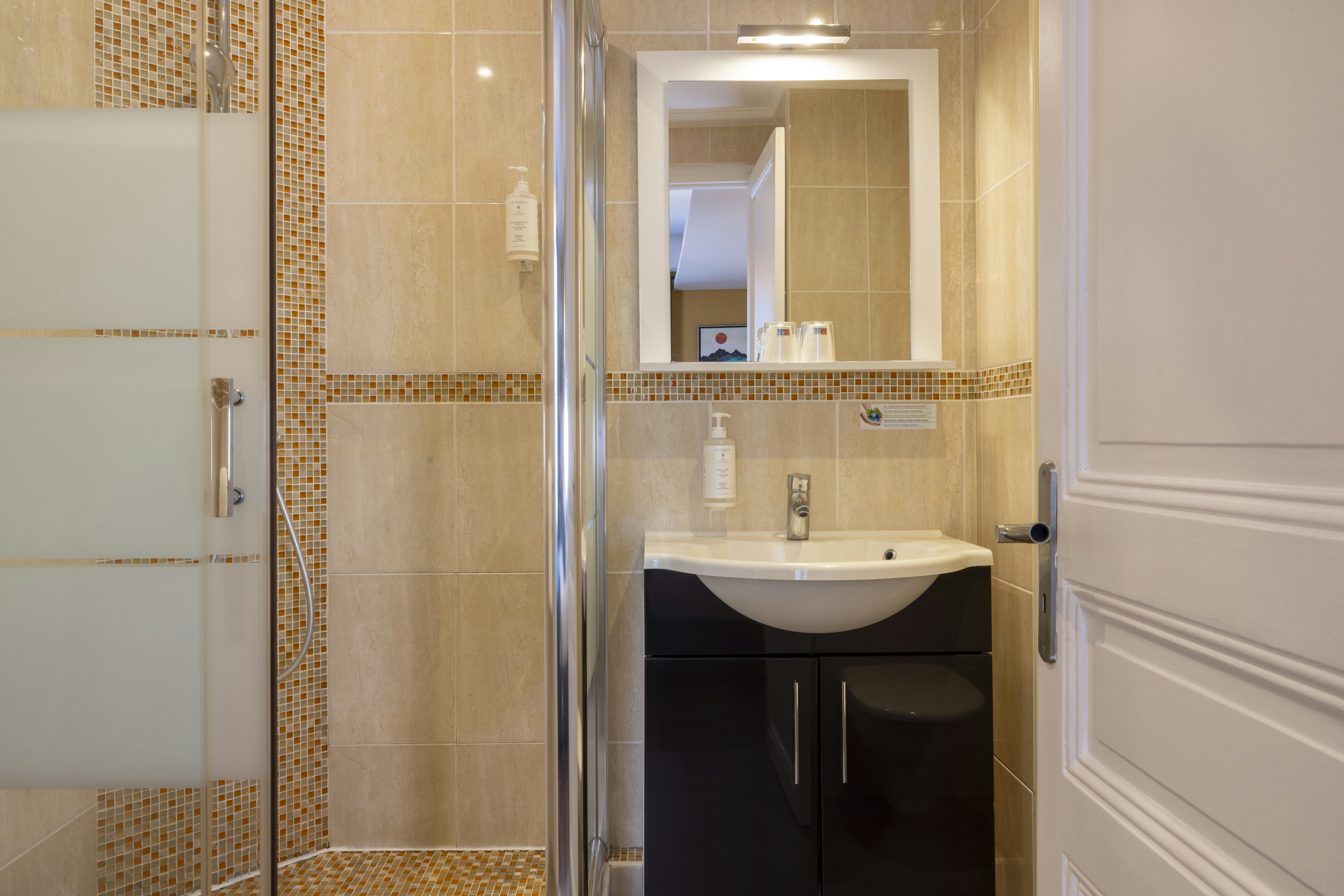 Hotel Chatillon Montparnasse 54/57