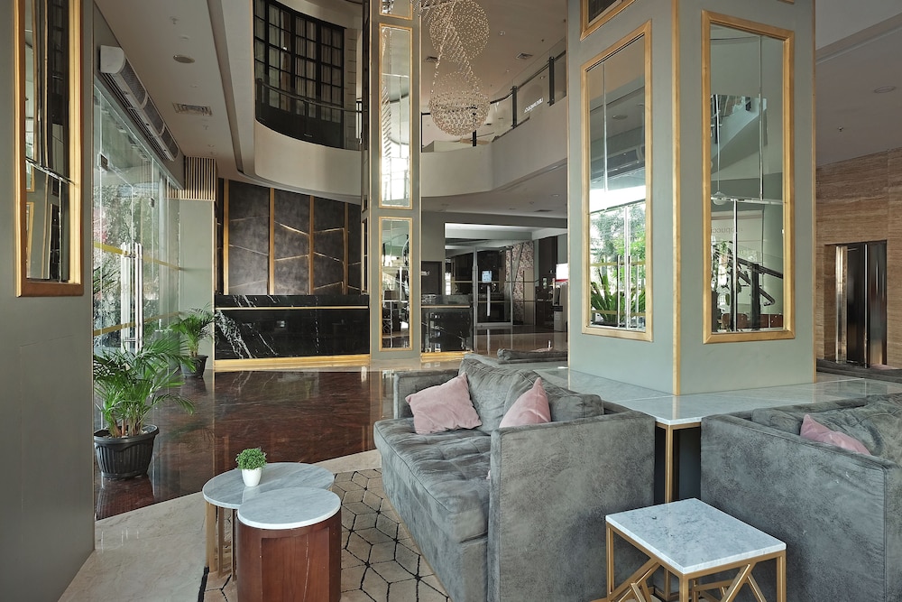 Grand Edge Hotel Semarang 30/59