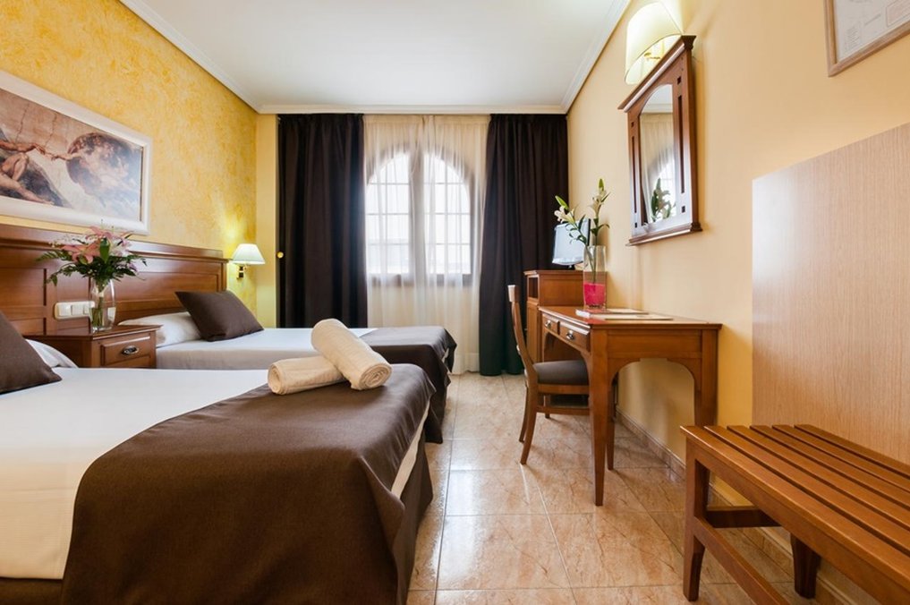 HOTEL CARLOS I - YUNCOS 19/61