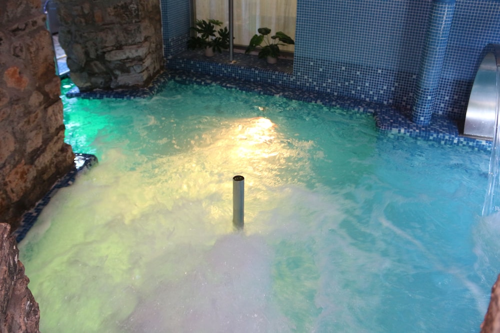 Balneario Caldas de Luna 32/50