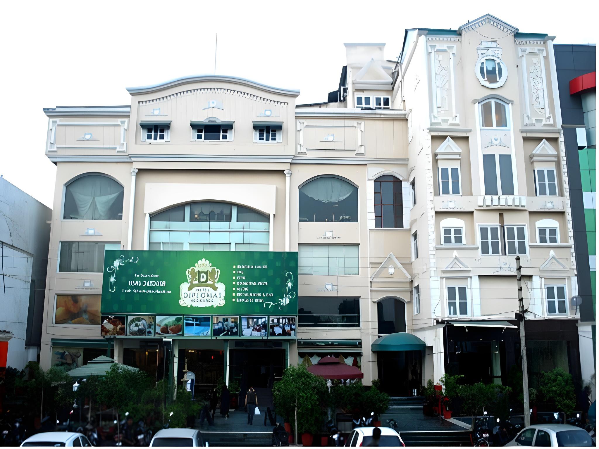 Hotel Diplomat Residency 2/46