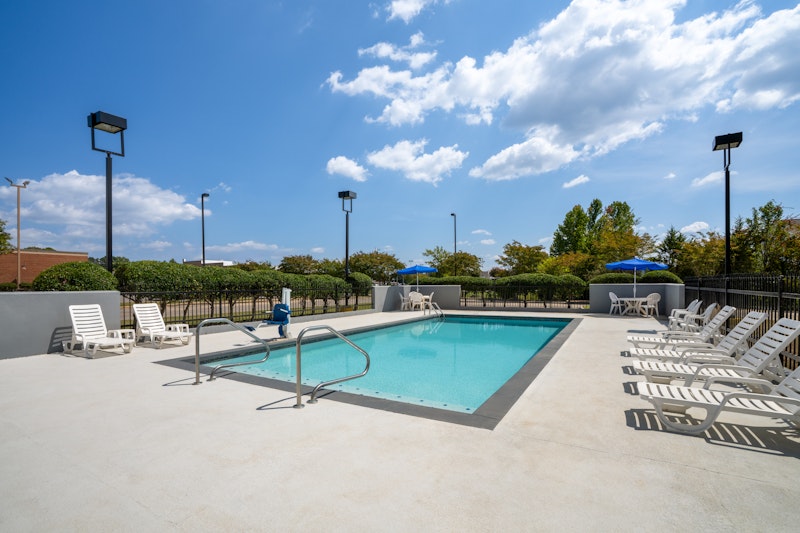 Spark by Hilton Decatur 28/28