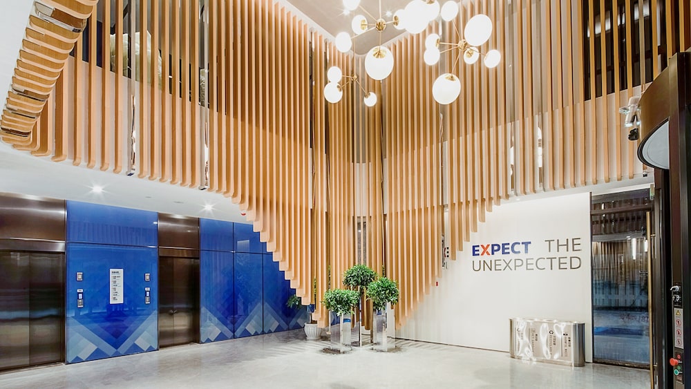 Holiday Inn Express Shanghai Hongqiao North 10/70