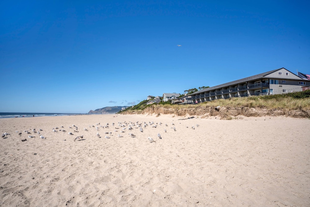 Lincoln Sands Oceanfront Resort, Ascend Hotel Collection 63/69