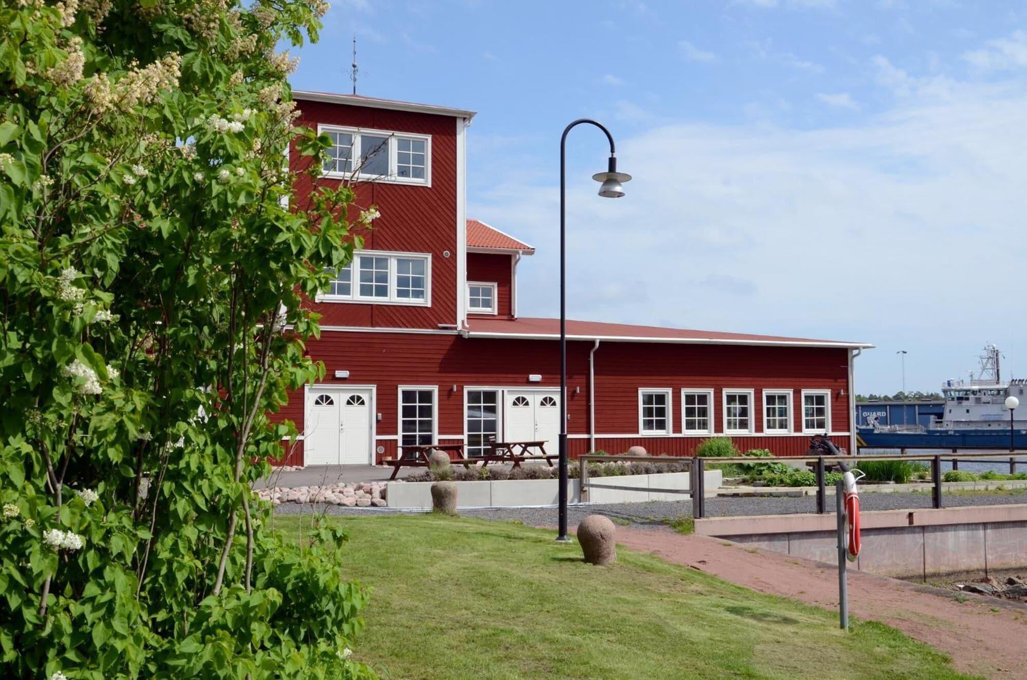 Badholmen 40/44