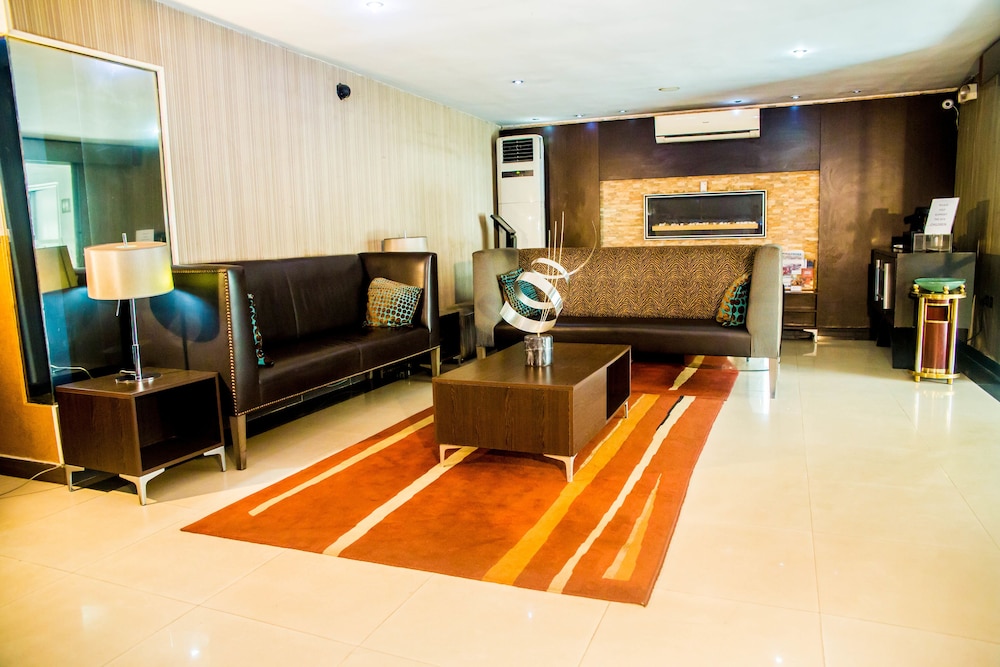 Best Western Starfire Hotel 54/75