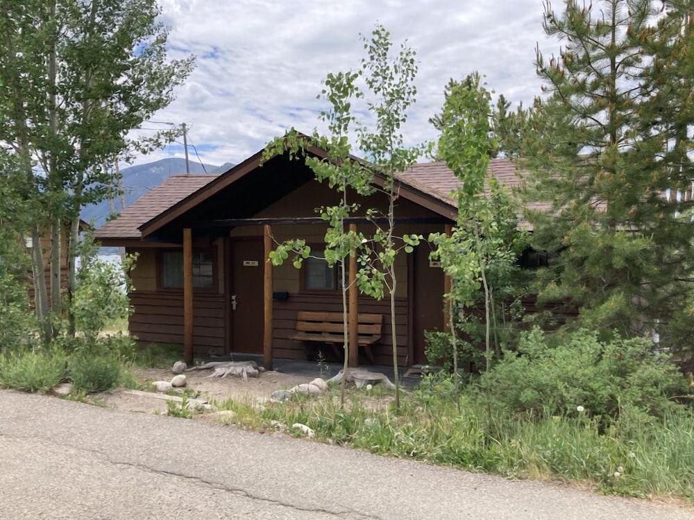 Grand Lake Lodge 5/50