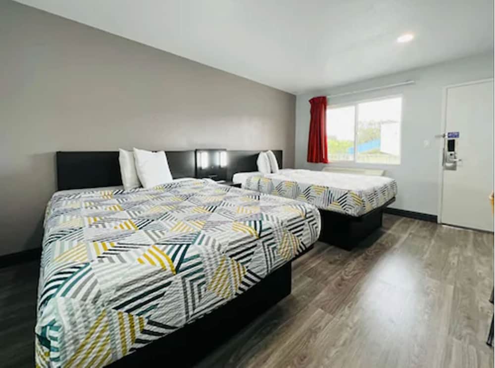 Motel6 La Mesa, CA - San Diego 34/58
