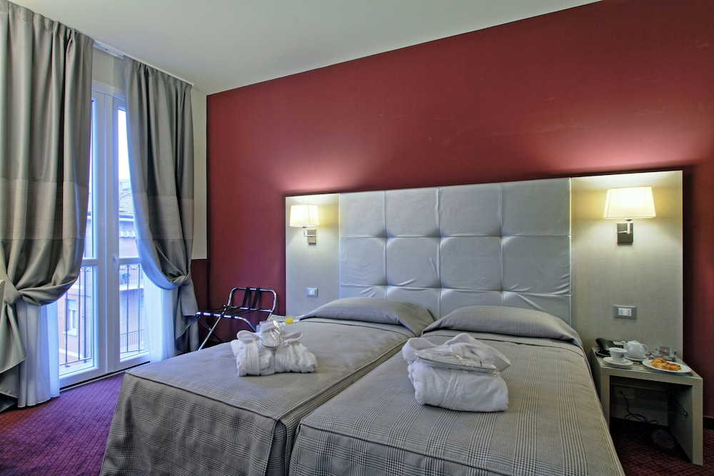 COMFORT, SINGLE, DOUBLE BED