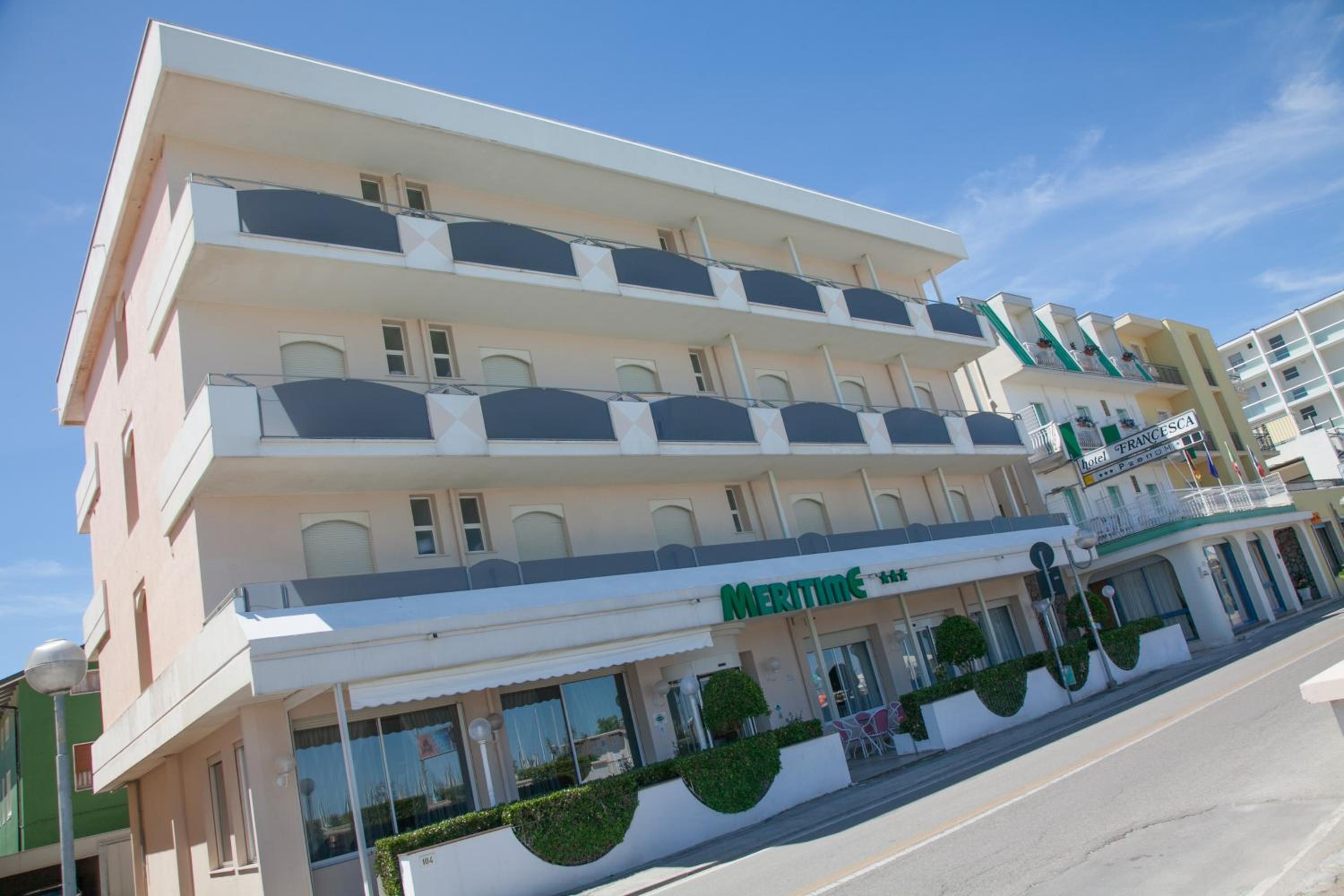 Hotel Meritime 2/50