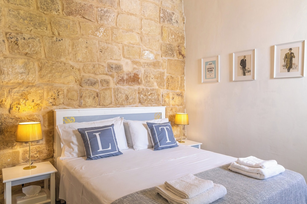 Lemon Tree Bed & Breakfast 10/30