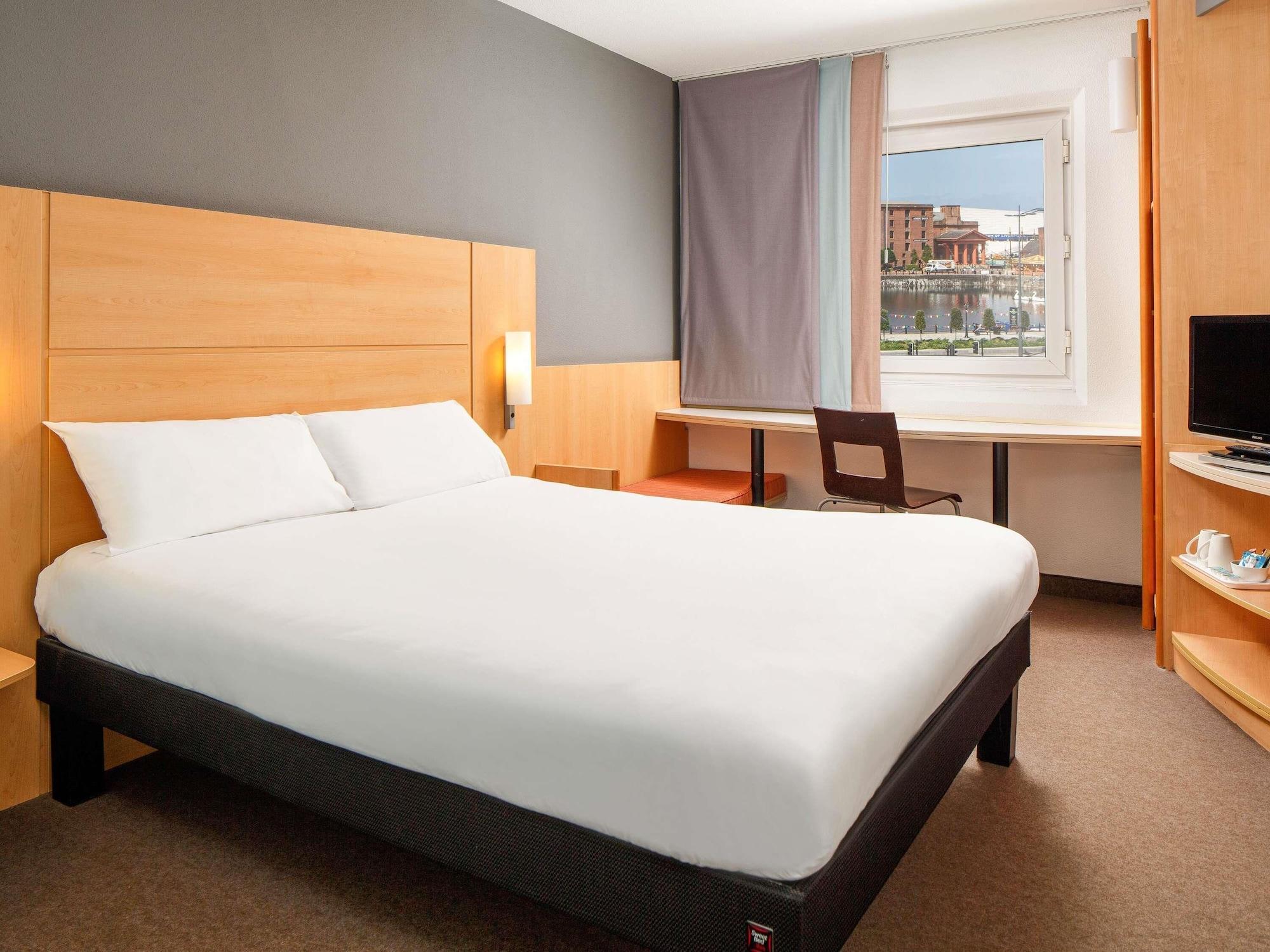 Family, Multiple Beds