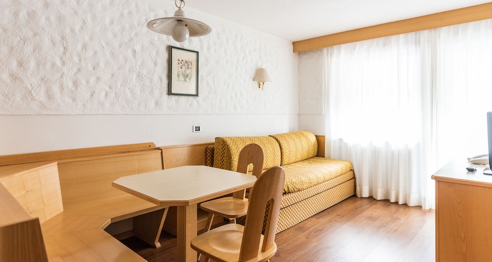 Residence Antares 62/81