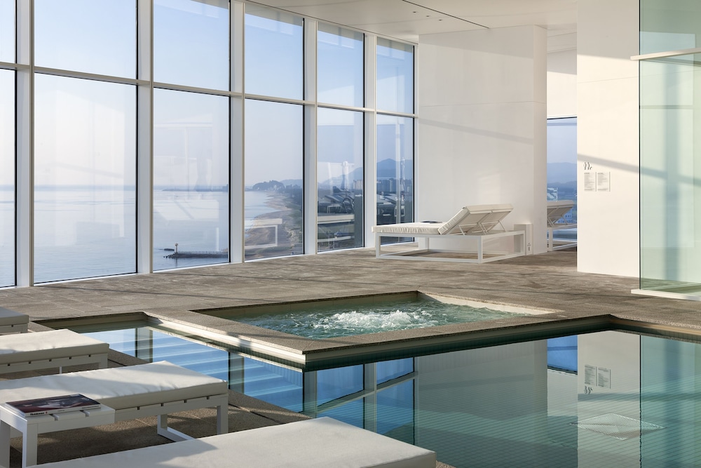 Seamarq Hotel 36/70