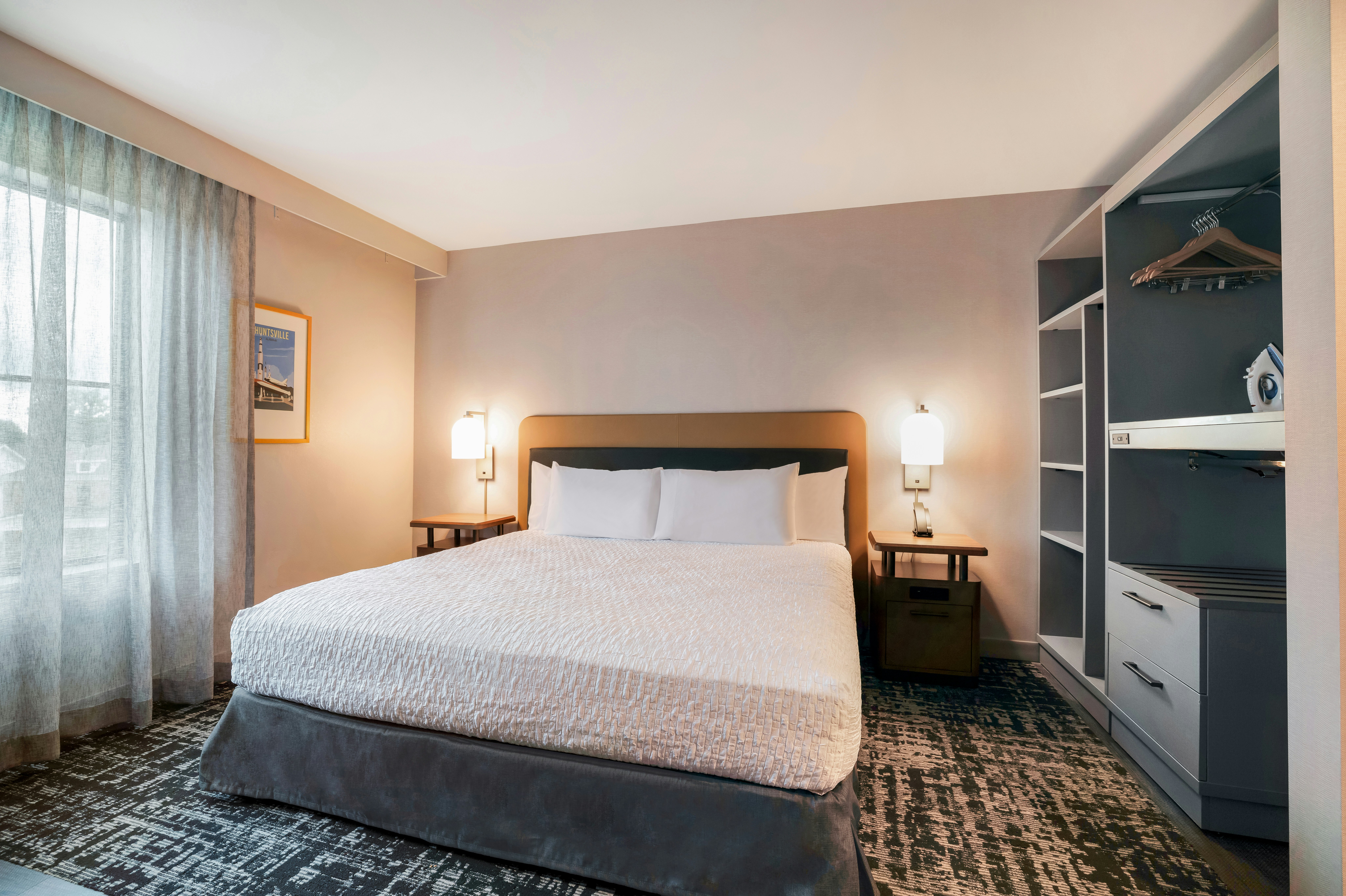 EFFICIENCY, SUITE, KING BED, ACCESSIBLE