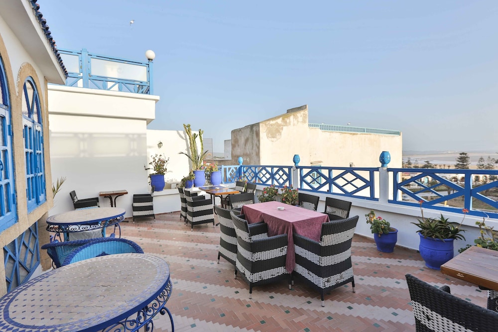 Riad Nakhla 45/62