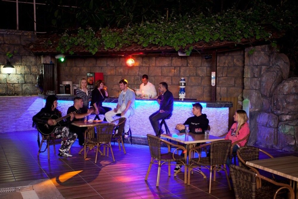 Diamore Hotel 25/31