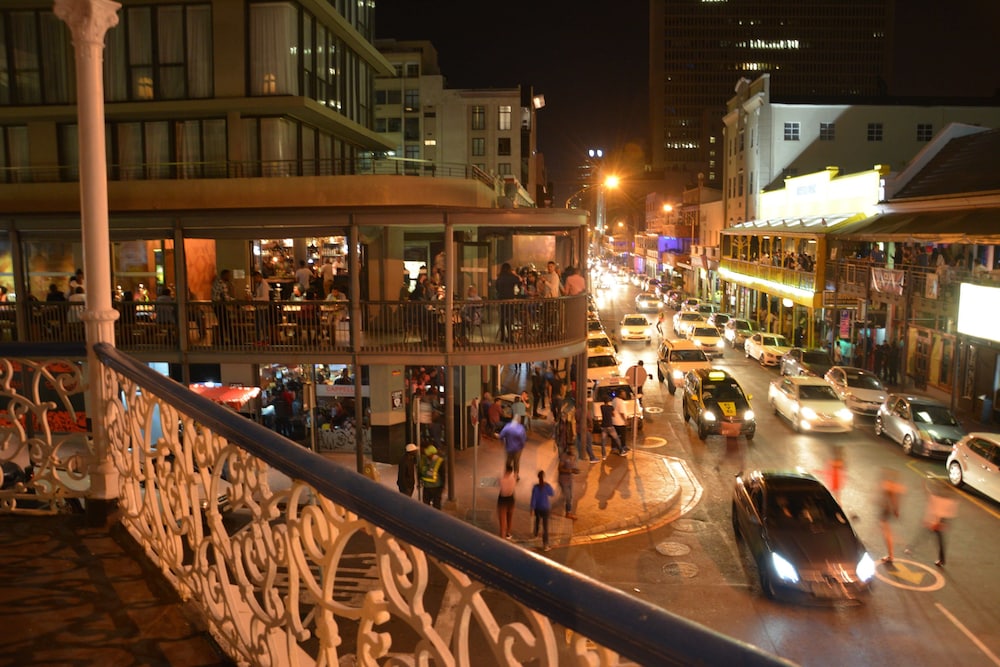 Urban Hive Backpackers 49/50