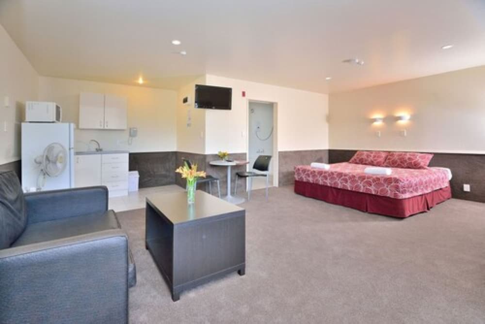 Auckland North Shore Motels & Holiday Park 27/56