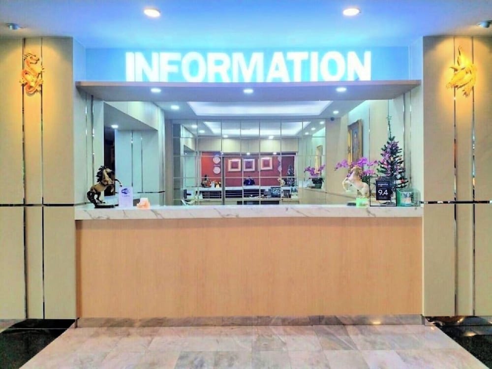 SUMMIT PAVILION SUVARNABHUMI HOTEL 7/50