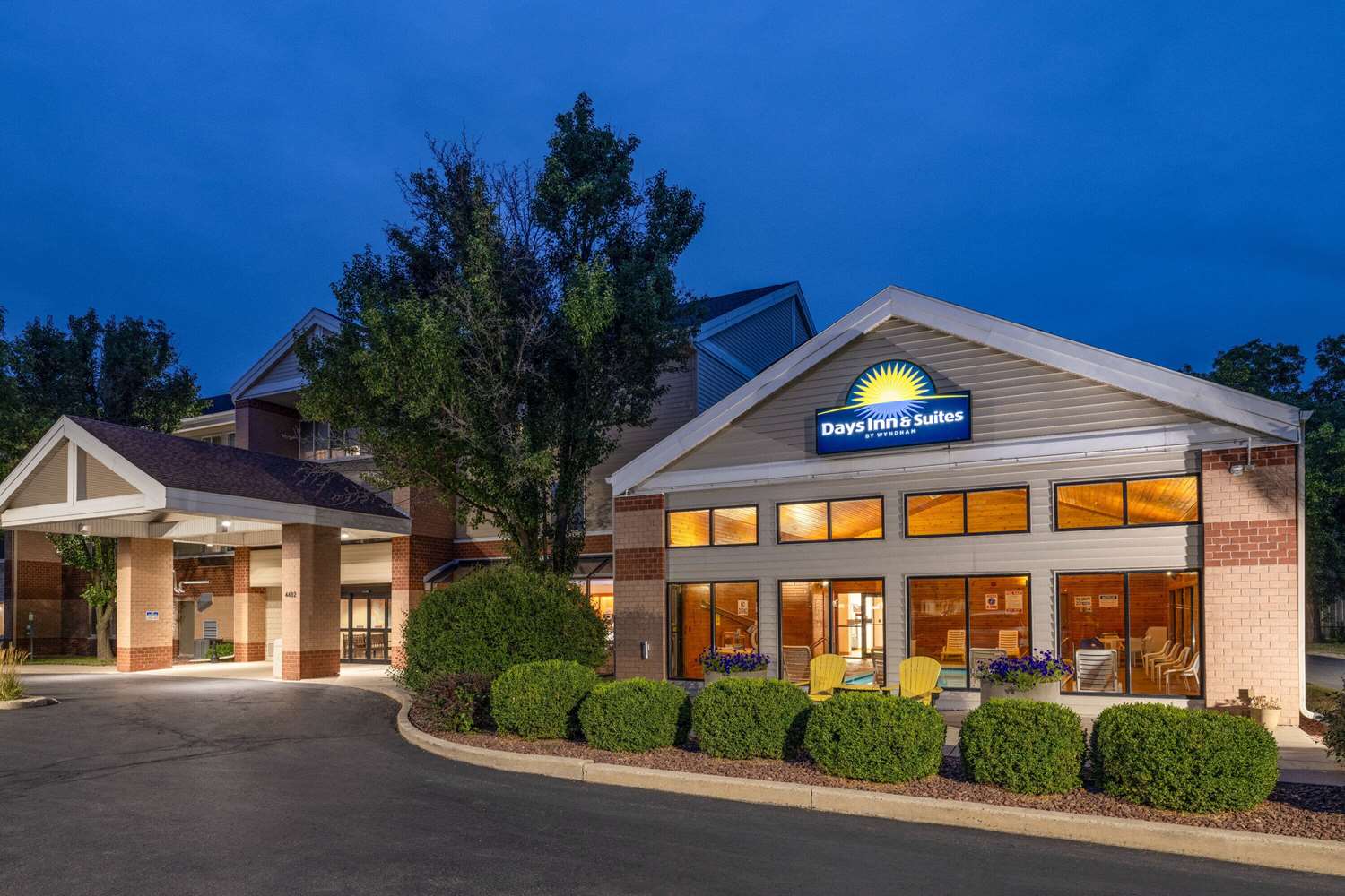 Days Inn & Suites by Wyndham Madison 2/41