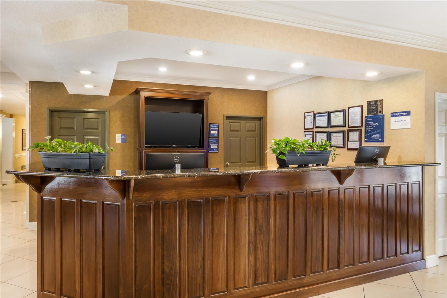 Best Western Plus Valdosta Hotel and Suites 8/41