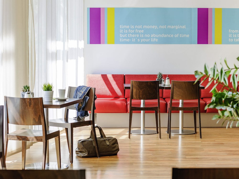 Ibis Styles Hamburg Alster City 28/47