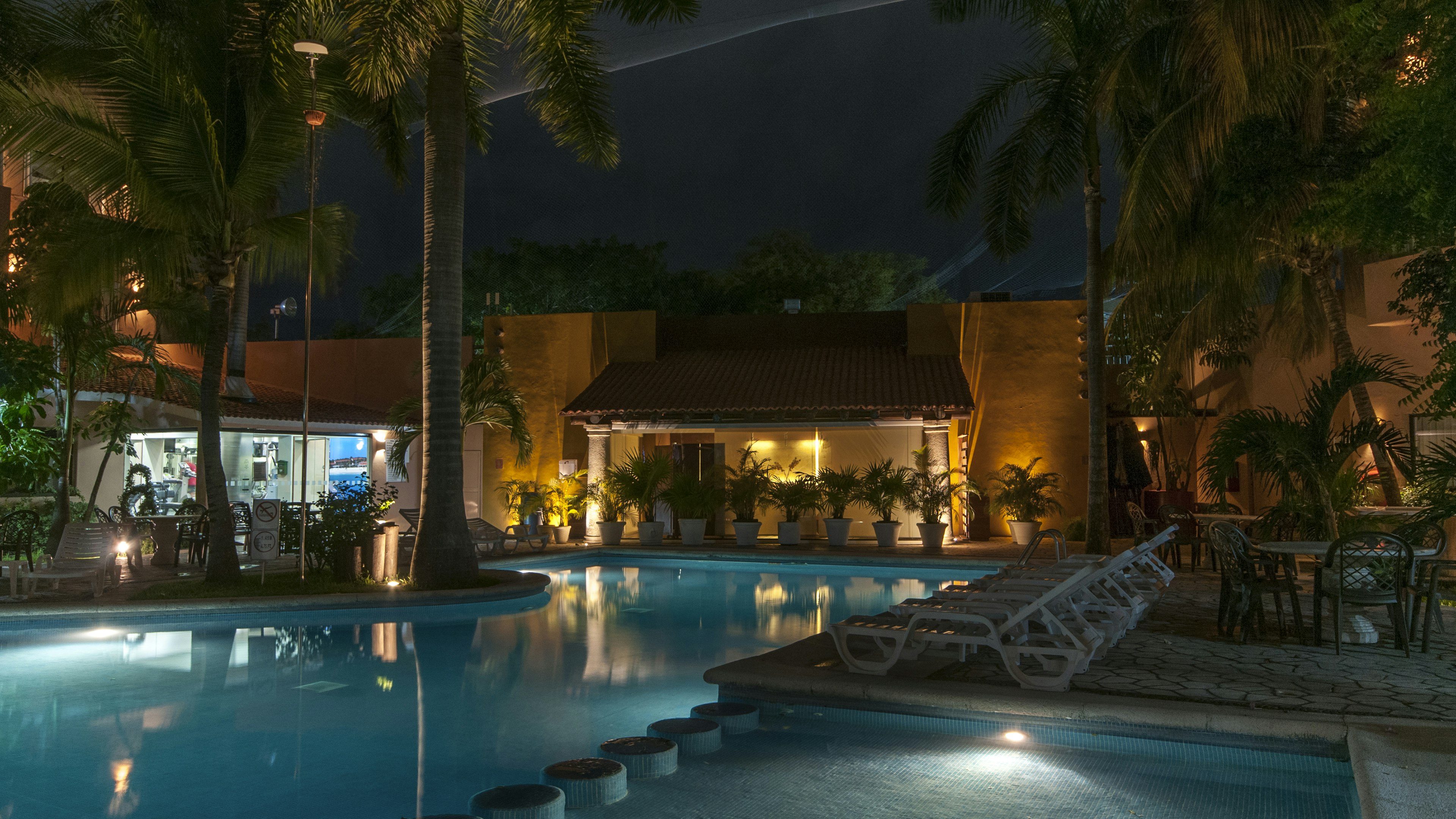 Holiday Inn Cd Del Carmen 3/50