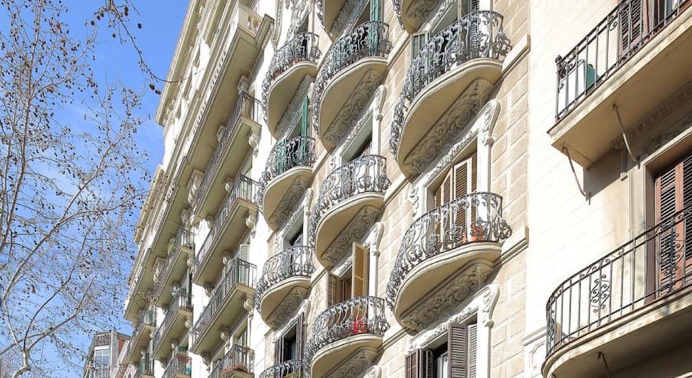 Balkonis Hostal 10/68