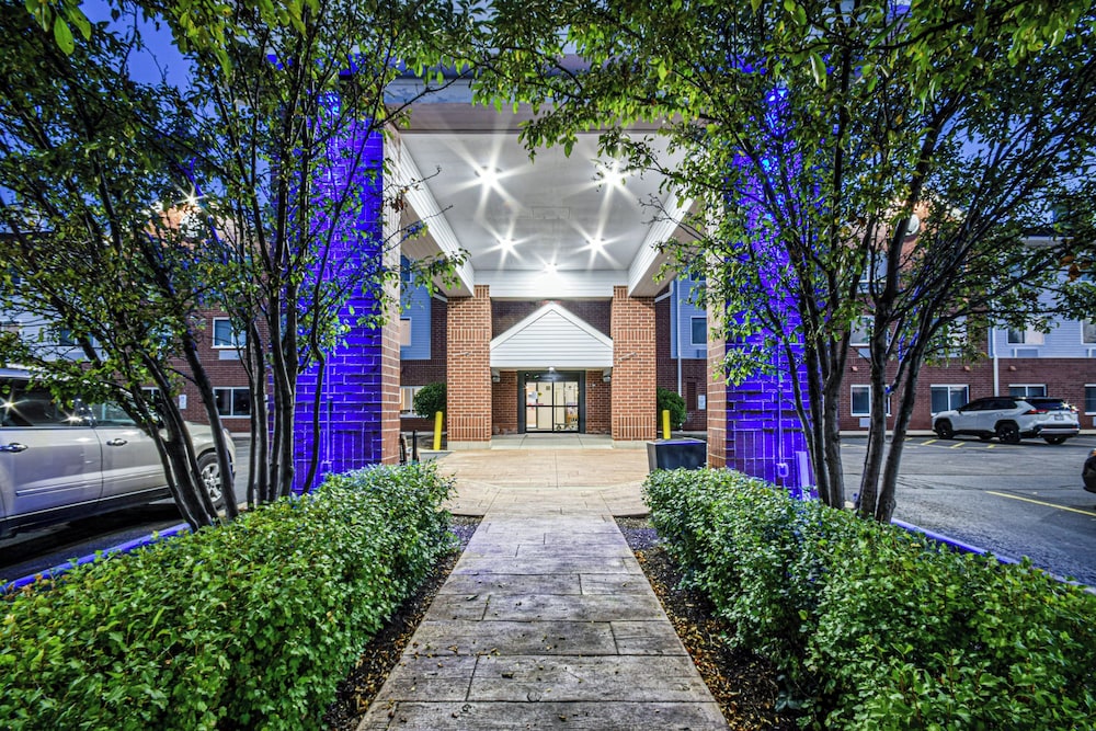Holiday Inn Express Chicago Nw-Vernon Hills 43/50