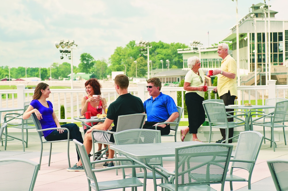 Vernon Downs Casino and Hotel 36/45