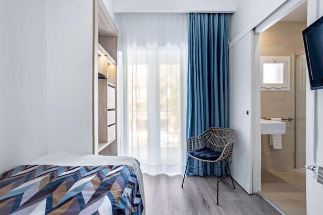 Room, Single, Adult Only