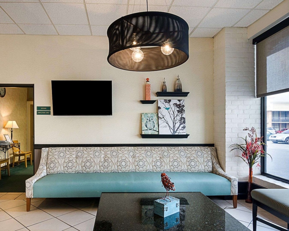 Quality Inn Lewisburg 29/49