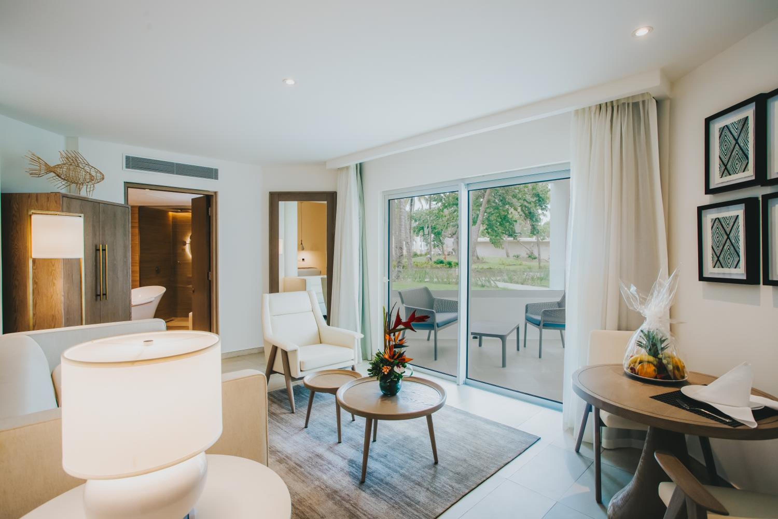 Suite, Bungalow, King Bed
