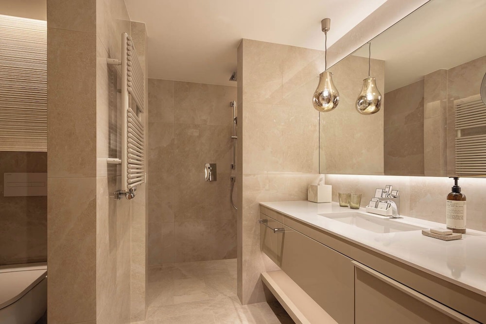 Fairmont Golden Prague 59/61