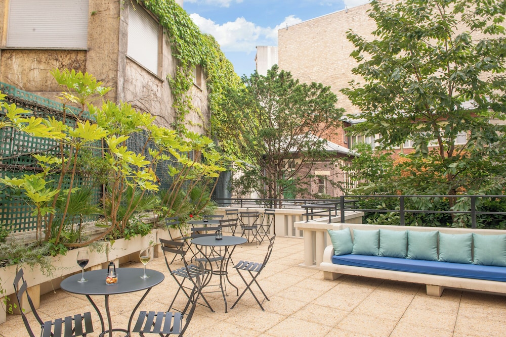 Suites Et Hotel Helzear Etoile 51/56