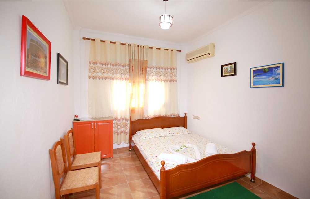 My Home Guest House 13/46
