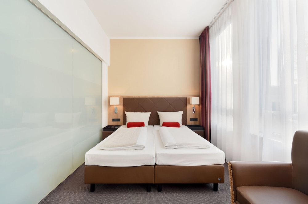 BUSINESS DOUBLE ROOM