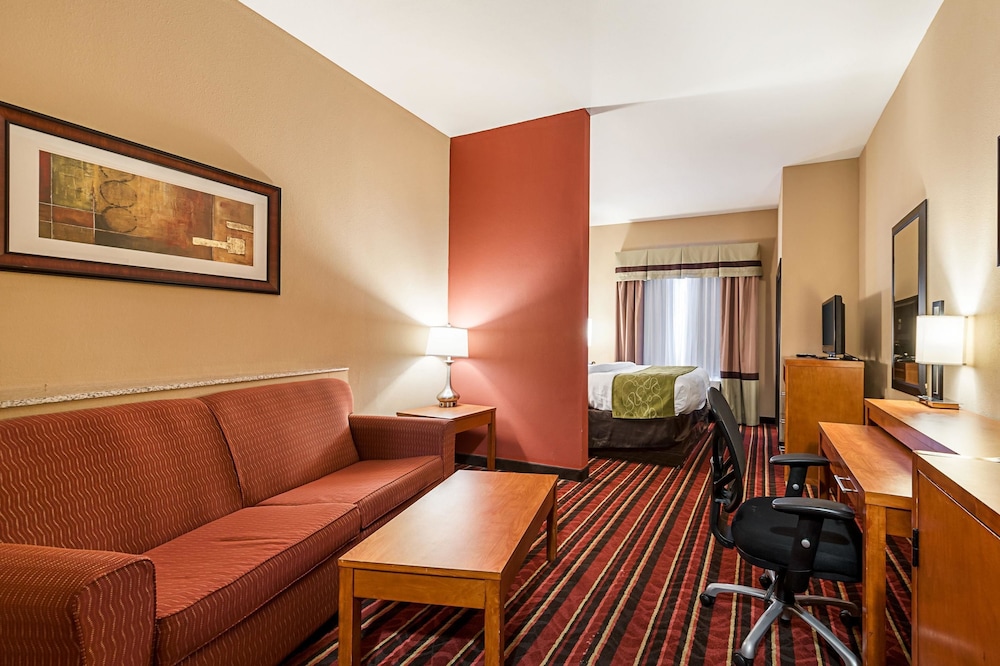 Comfort Suites Sulphur 34/56
