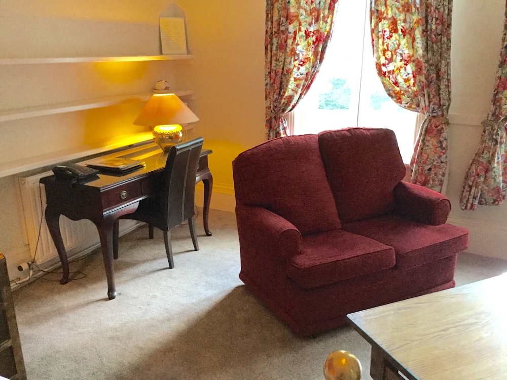 The Grange Hotel 28/50