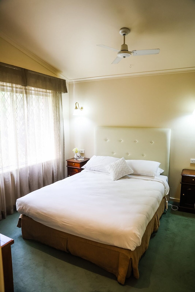 Bridal, Deluxe, Suite, Queen Bed