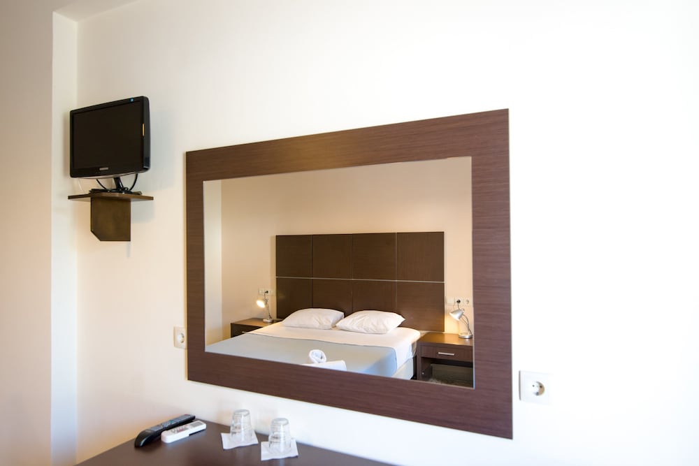 Kamari Blu Boutique Hotel 32/32