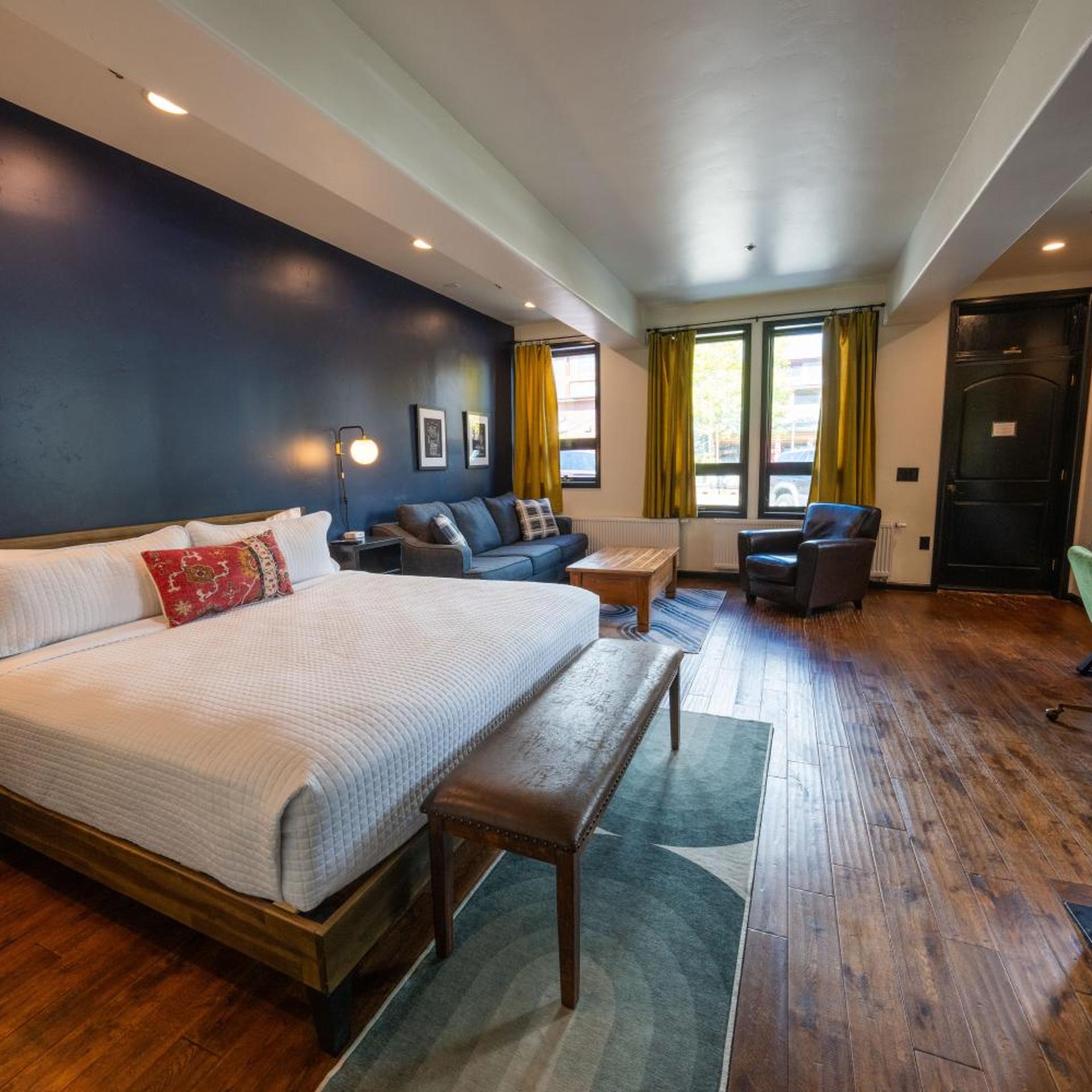 HOTEL FRISCO COLORADO 24/50