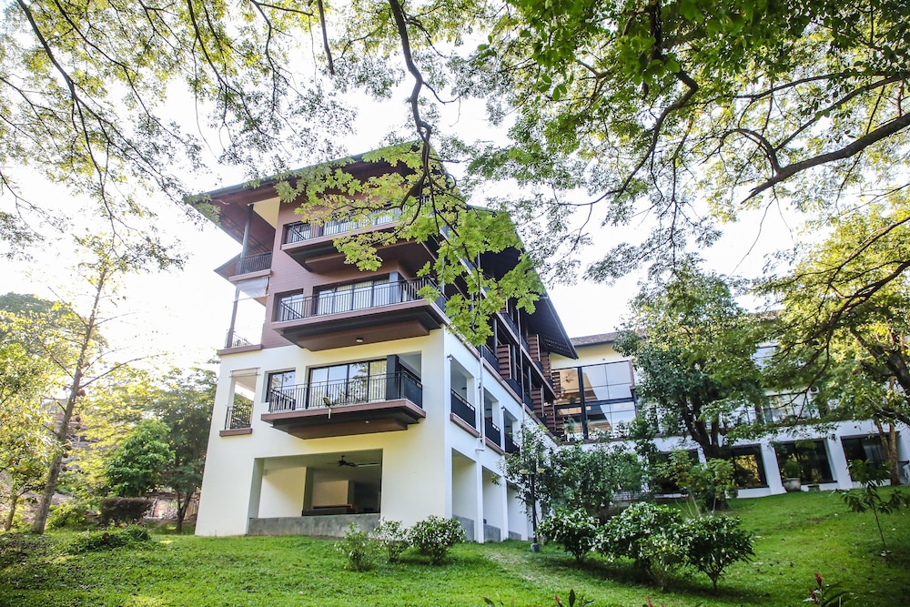 Rain Tree Residence 74/78
