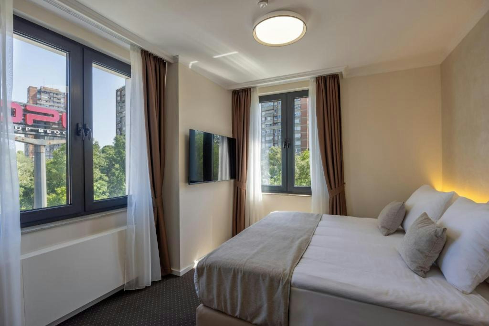 Hotel Nobel West 15/31