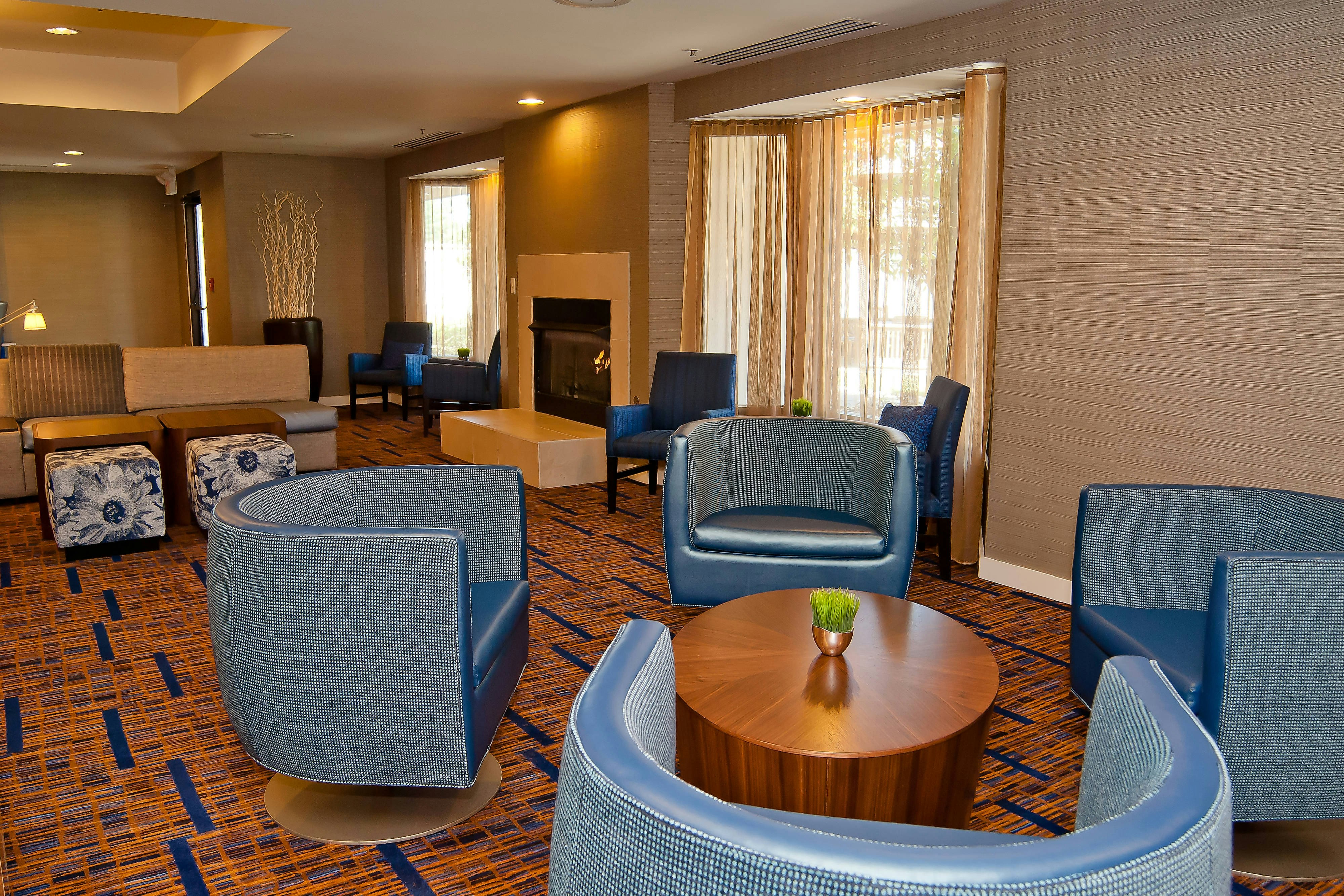 Courtyard by Marriott Cincinnati Airport 23/46