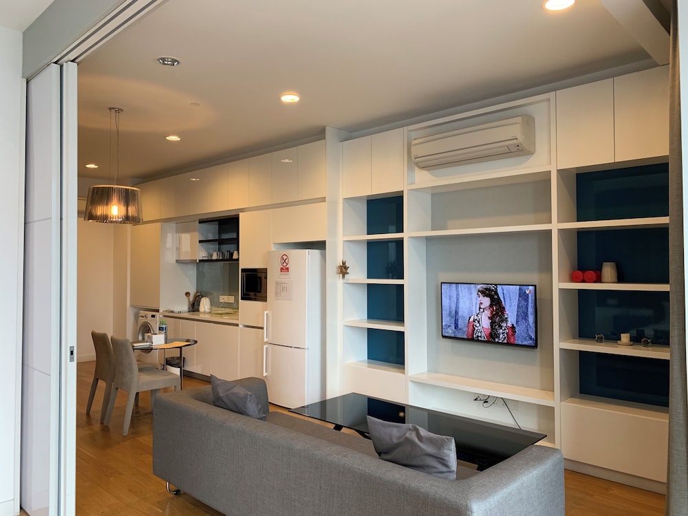 Platinum Service Suites KLCC 41/50