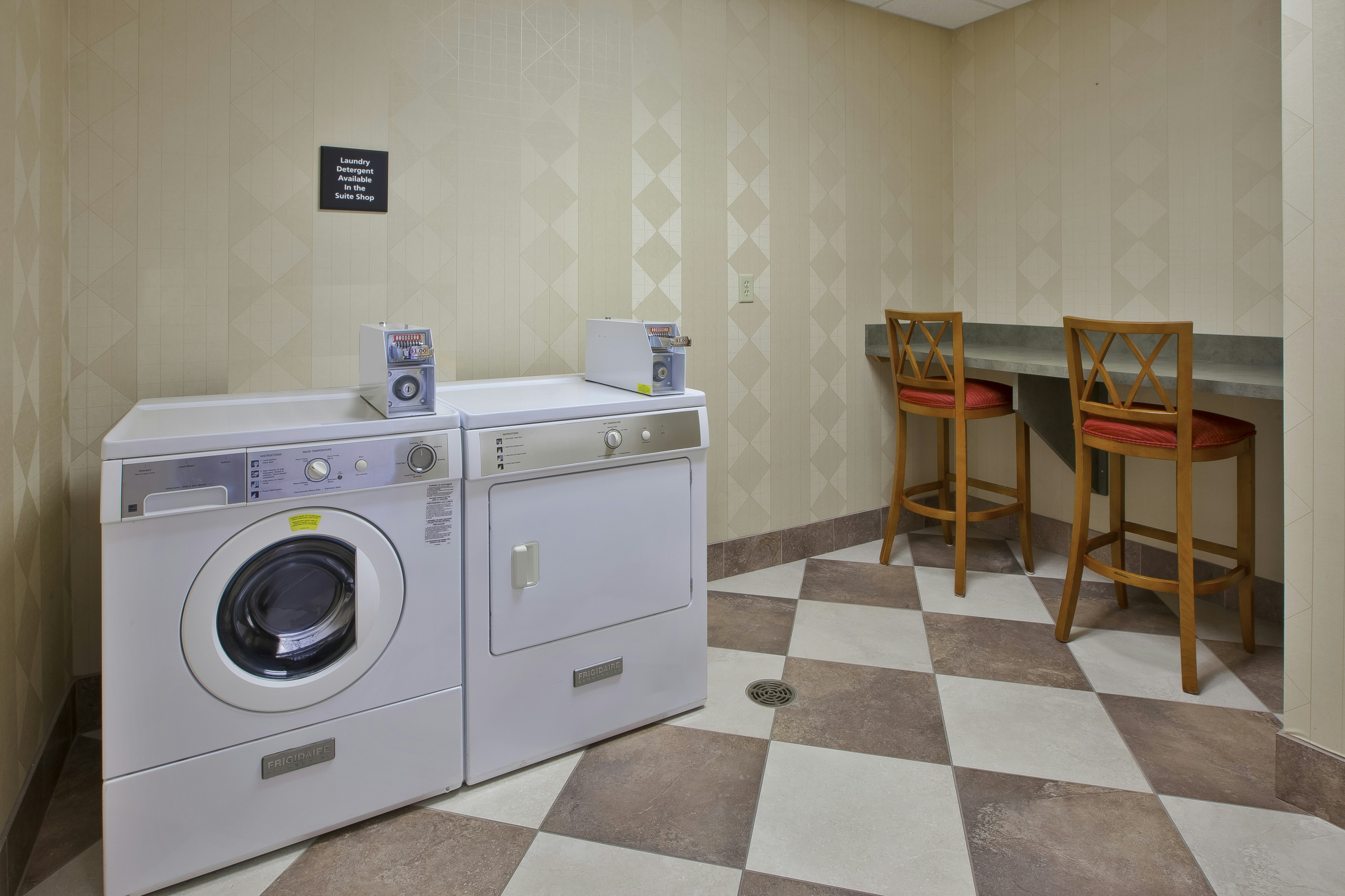 Hampton Inn Suites Plattsburgh 10/47